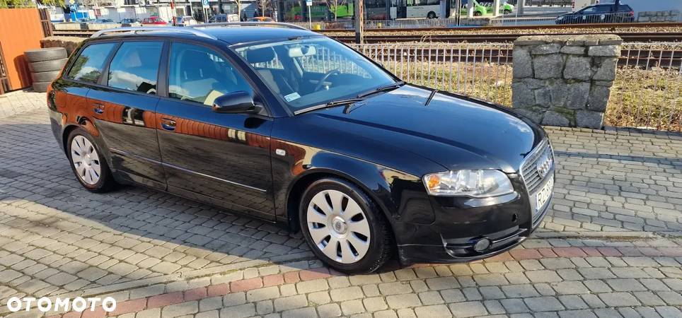 Audi A4 Avant 2.0 TDI - 1