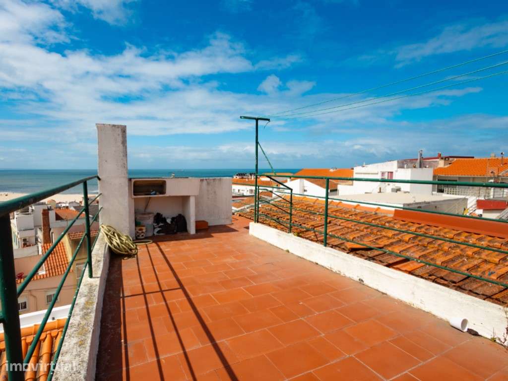 Moradia T2+2 em Buarcos - Vistas Maravilhosas sobre o Mar e a Cidade.-22