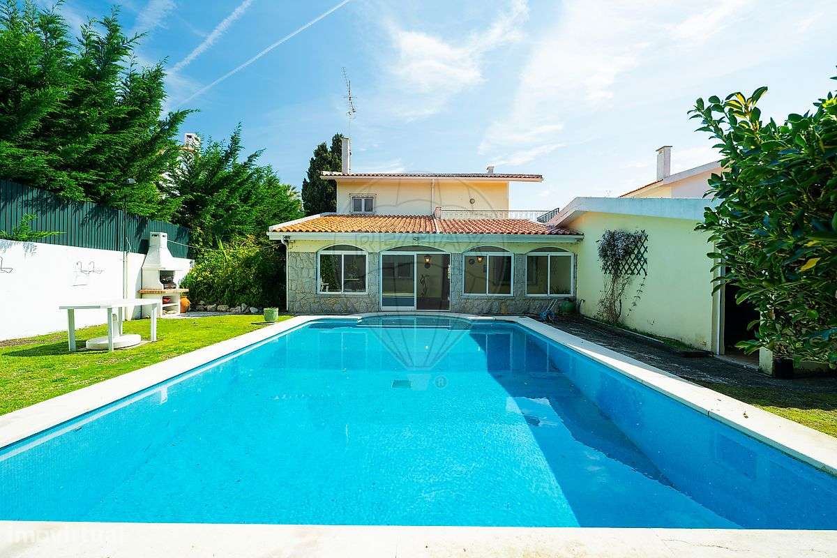 Moradia T4 para venda-23