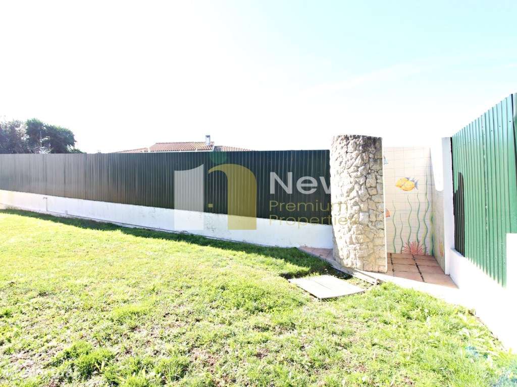 Moradia isolada com 600m2 de terreno com fantástica piscina-50