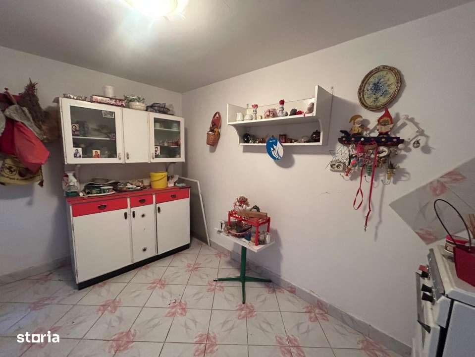 Casa plan parter, 63 mp utili, 366 mp teren, Bariera Valcii - Imagine principală: 4/10