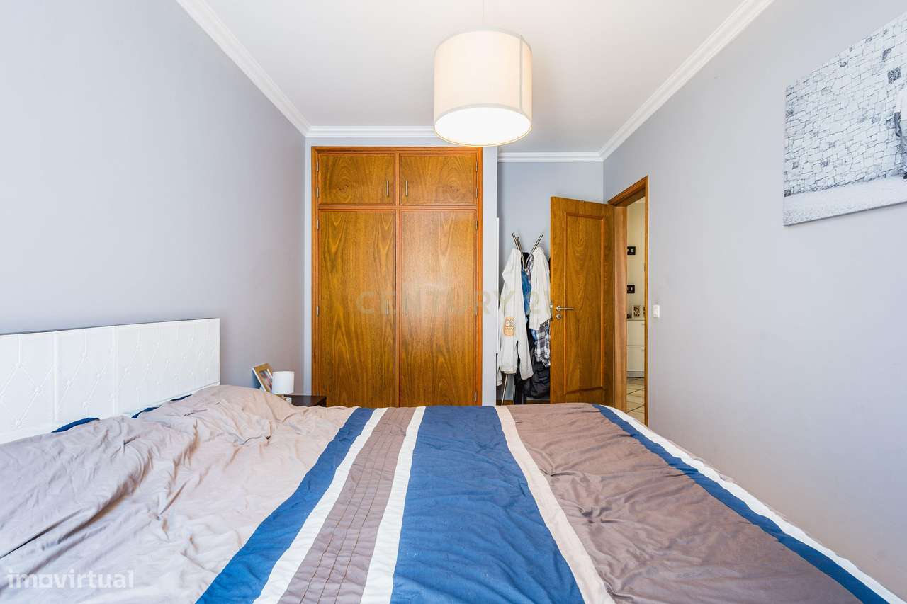 T2 na Nazaré com boas áreas e lugar de garagem-13