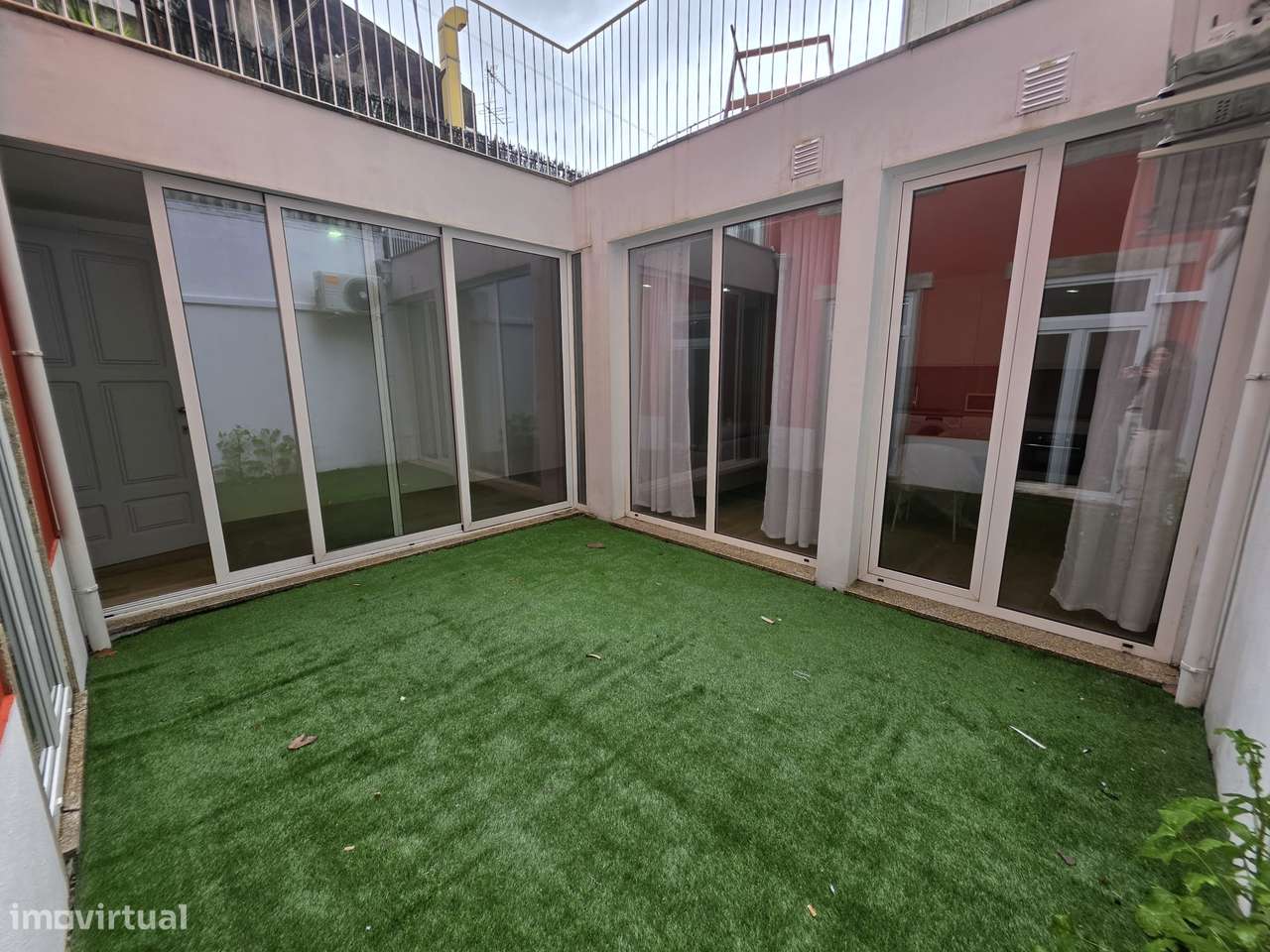 Apartamento T2 | Novo | Jardim Privativo | Batalha-7