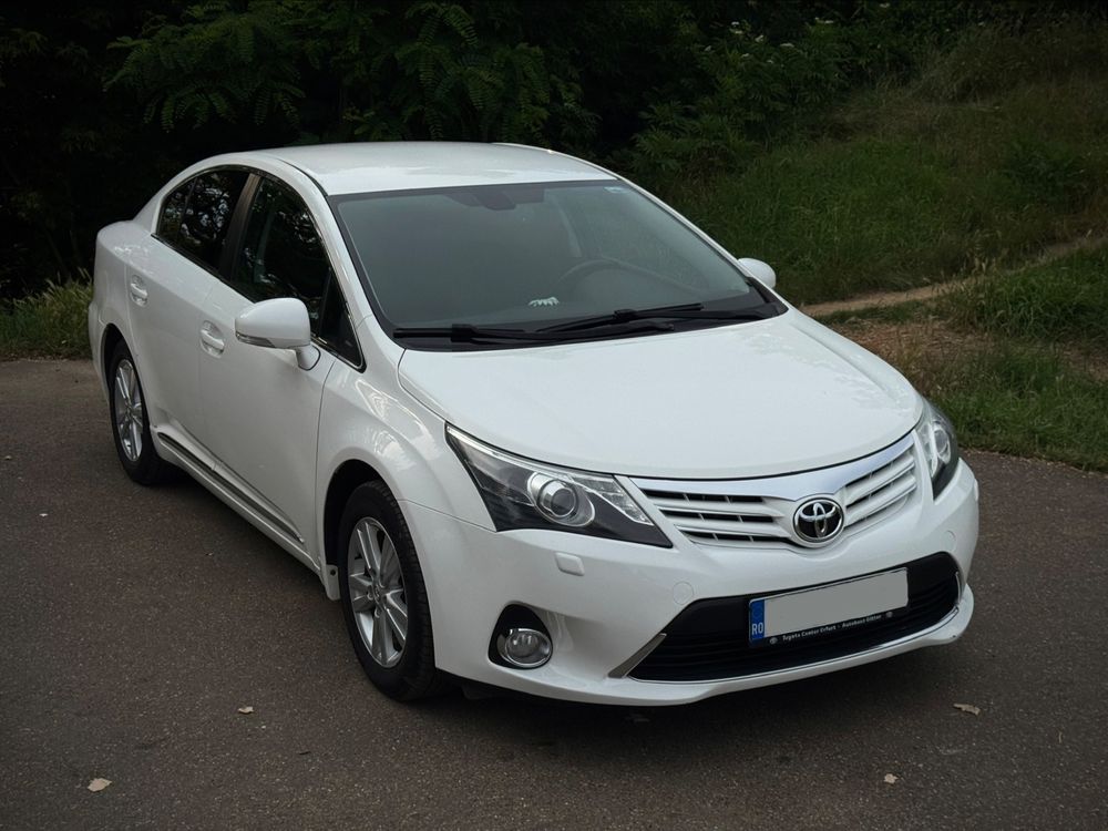Toyota Avensis III [2009 - 2018] 2012
