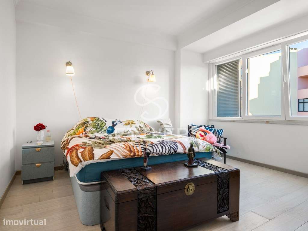 Moradia em Banda T3+4 em Cascais - Grande imagem: 5/25