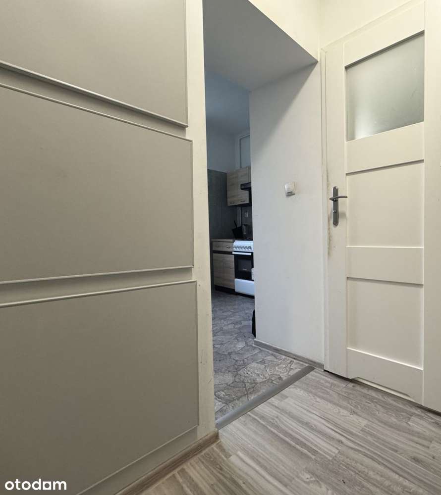 Plac Plac Hallera / Szanajcy 11 . 30 m2 2 piętro-13