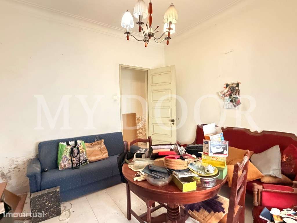 Apartamento T2 - Moscavide - Obras Totais - RCH c/ Terraço-14