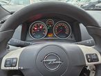 Opel Astra TwinTop 1.8 Cosmo - 24