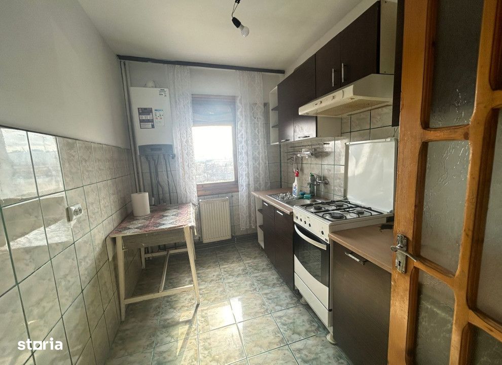 Apartament  2 camere Podu Ros , 50 metri, etaj 3 Cod:154284