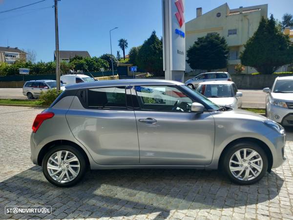 Suzuki Swift 1.2 Mild Hybrid GLE - 8