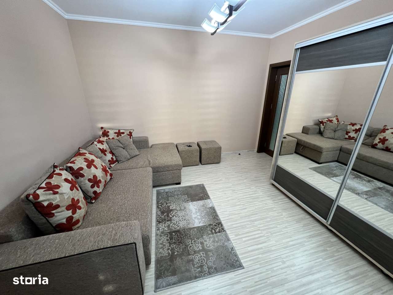 Garsoniera decomandata,recent renovata, zona Turnisor - Imagine principală: 2/11