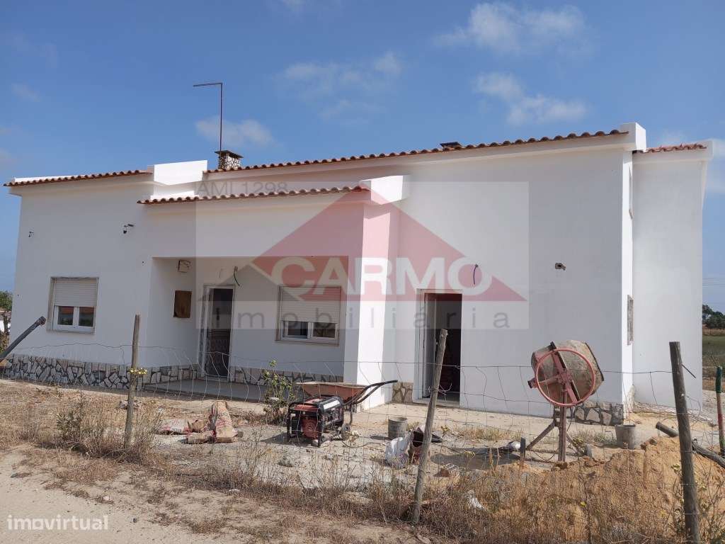 Arrenda-se Moradia T3 na Atalaia.(Disponível em Setembro). - Grande imagem: 1/6