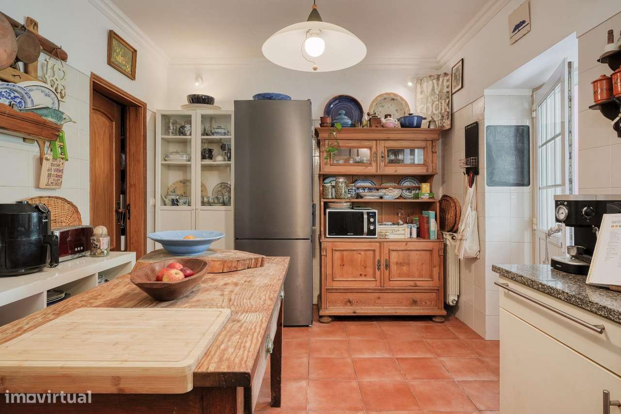 Casa com jardim no coração histórico de Sintra-8