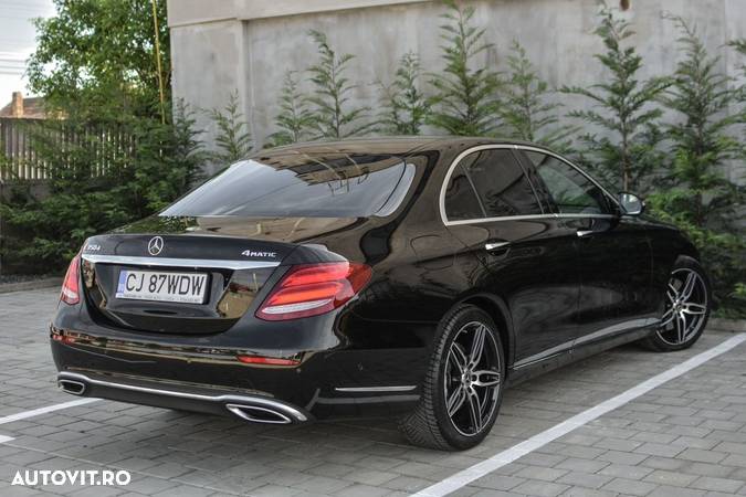 Mercedes-Benz E 350 D 4Matic T 9G-TRONIC Exclusive - 32