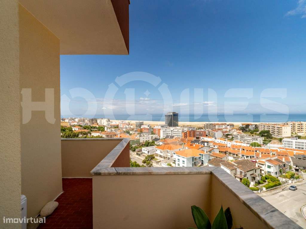 T2 de Luxo no Último Andar | Vista Mar, Serra e Cidade | Centro da ...-10