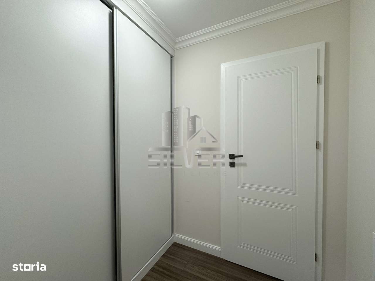 Casa moderna cu teren de 280 mp  la 5 minute de Vivo!-12