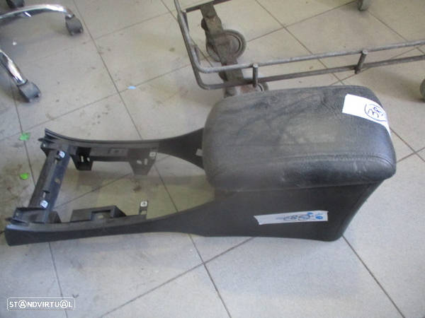 Apoio De Braço 96340748ZR PEUGEOT 607 2002 5P - 1