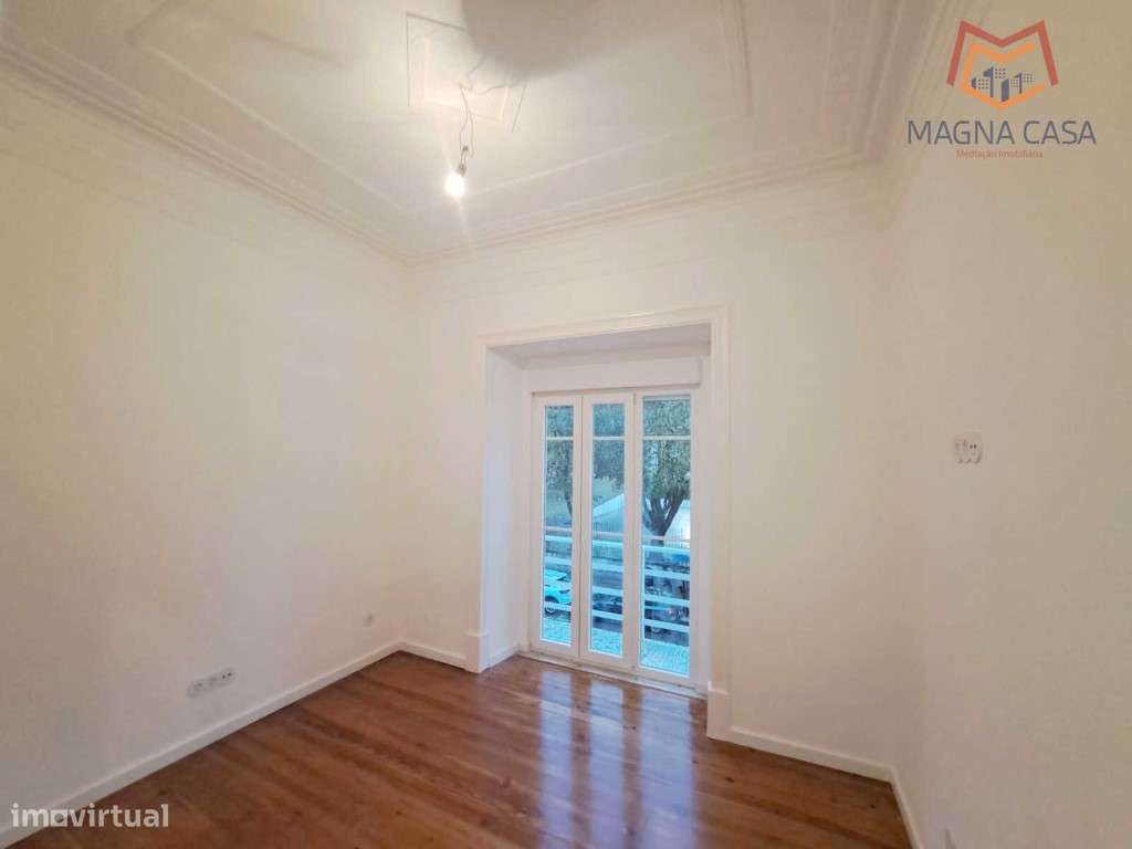Apartamento T3 Para Venda Na Avenida General Rocadas Lisboa Tota