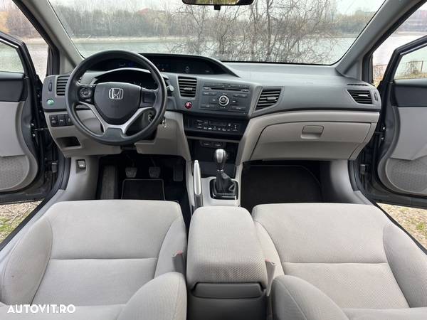 Honda Civic 1.8 i-VTEC Comfort - 5
