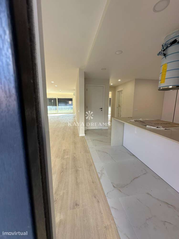 Moradia T5 com Piscina - Nova a estrear em Torres Vedras-7