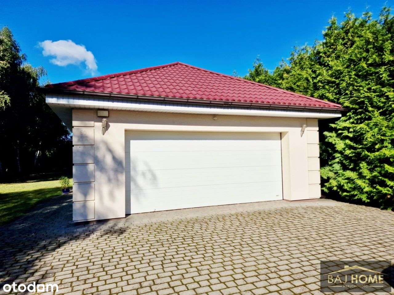 Wyjątkowa nieuchomość z domem w Mokrem k/G-dza-3