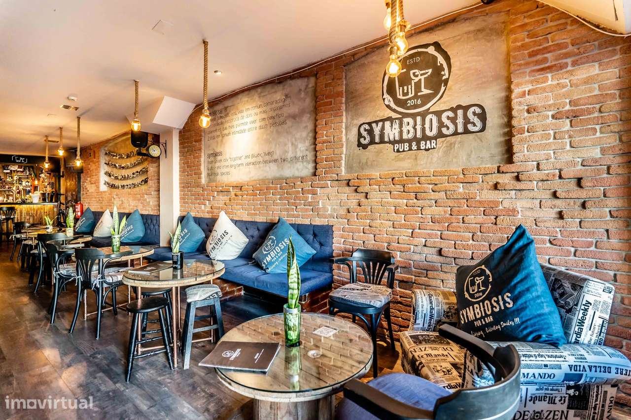Trespasse do Bar “Symbiosis Pub & Bar” em funcionamento, a 400m da Pra - Grande imagem: 4/36