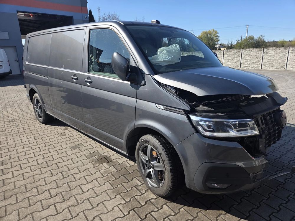 Volkswagen Transporter 2024