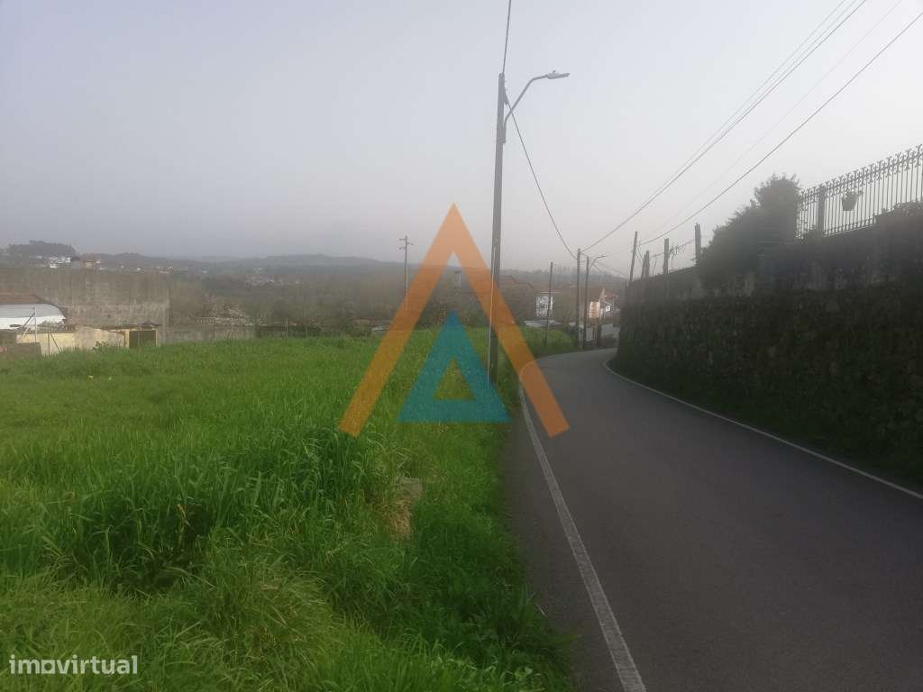 Lote de Terreno Urbano em Fiães - Santa Maria da Feira-2