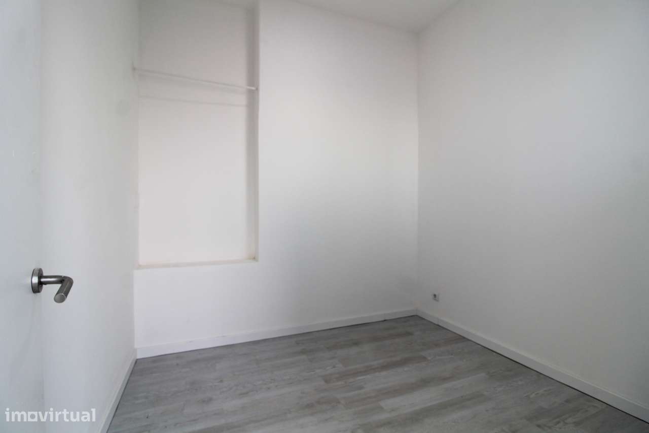 LARANJEIRO - T3 Duplex com 1 suite - Grande imagem: 4/10