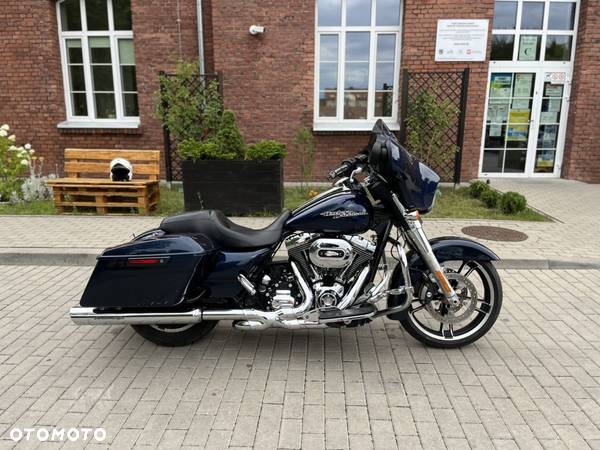 Harley-Davidson Touring Street Glide - 7