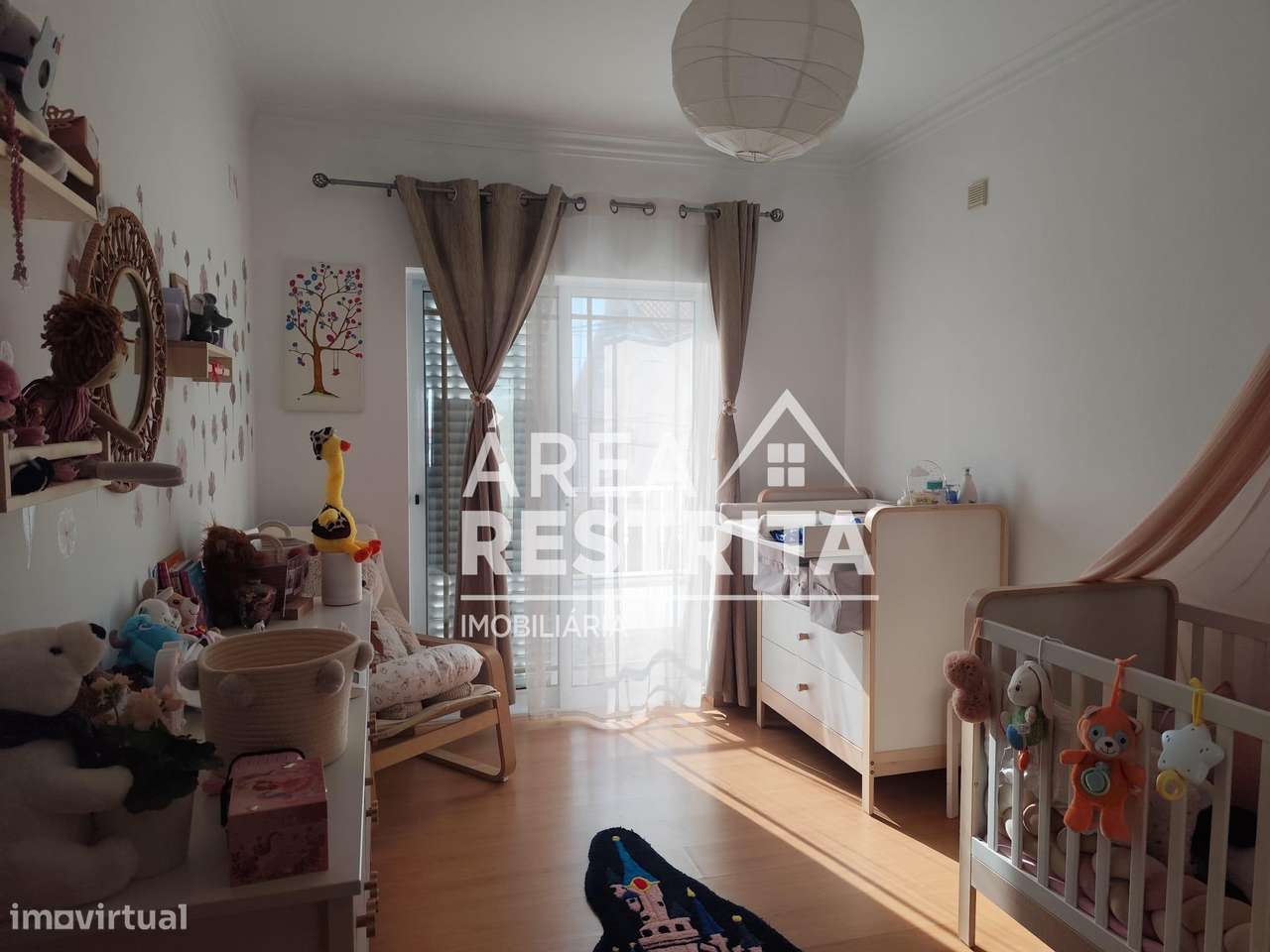 Moradia T3+1 na Quinta do Conde I-13