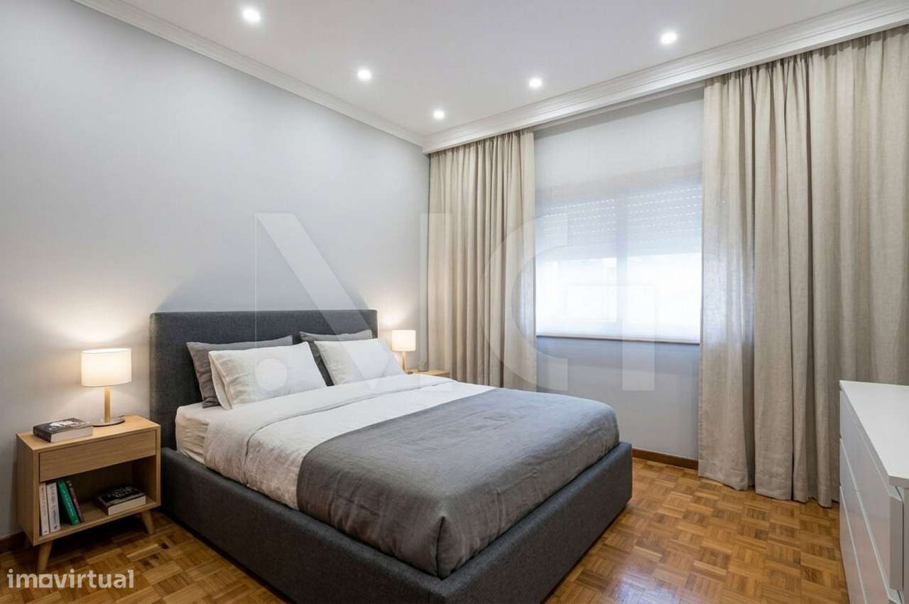 Moradia T3 com Jardim, Armazém e Terreno de 622 m² em Santo Tirso-17