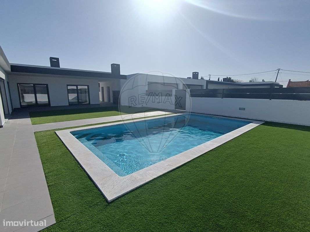 Moradia T4 para venda - Grande imagem: 2/42