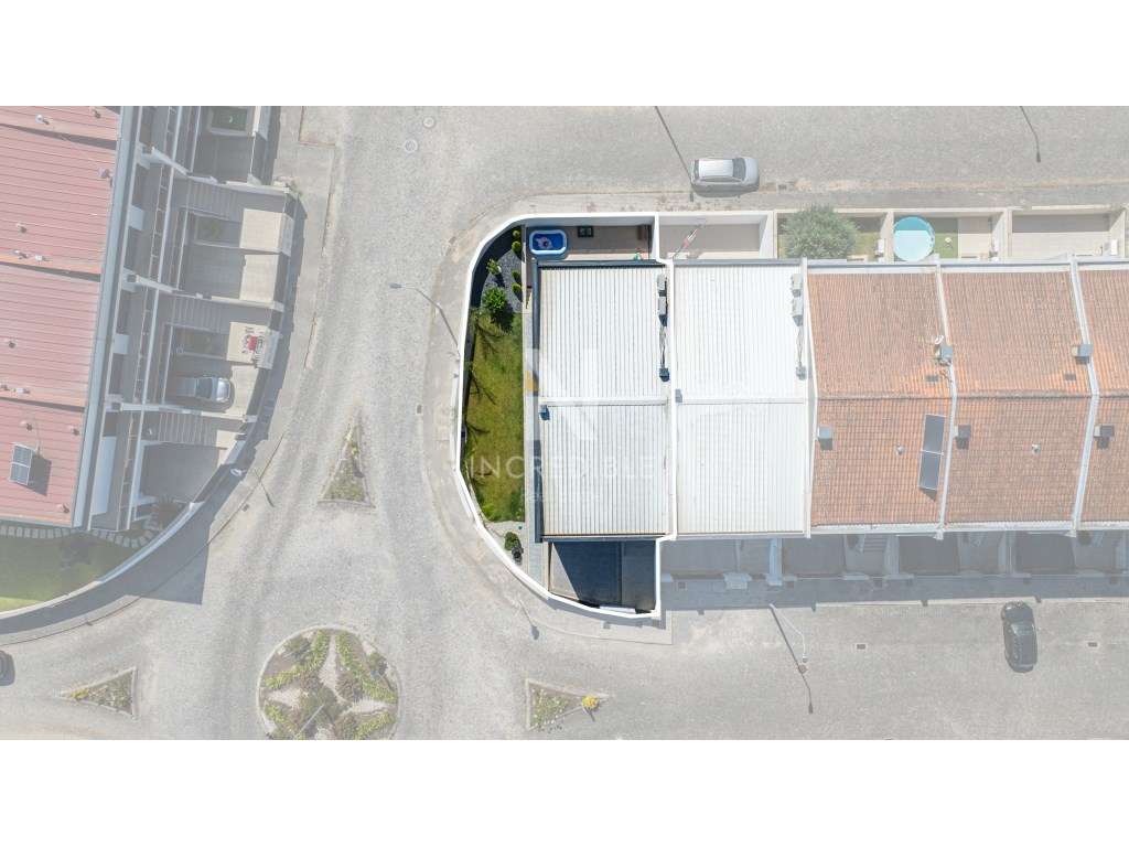 MORADIA T3 SEMI-NOVA EM GAVETO - MERELIM, BRAGA-36