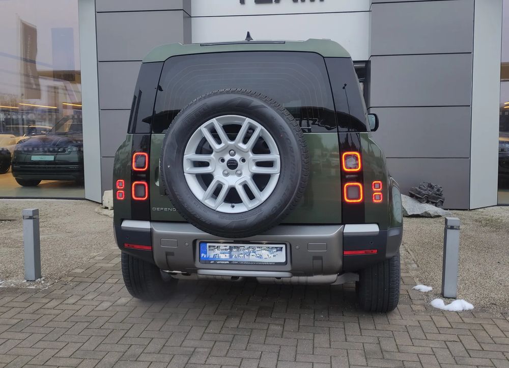 Land-Rover Defender 3.0 Diesel 200 KM — zdjęcie 6