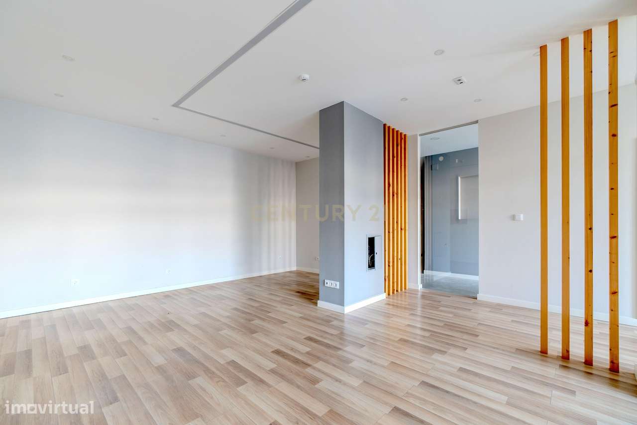 Loja pronta a entrar, em Arruda dos Vinhos - Grande imagem: 2/17