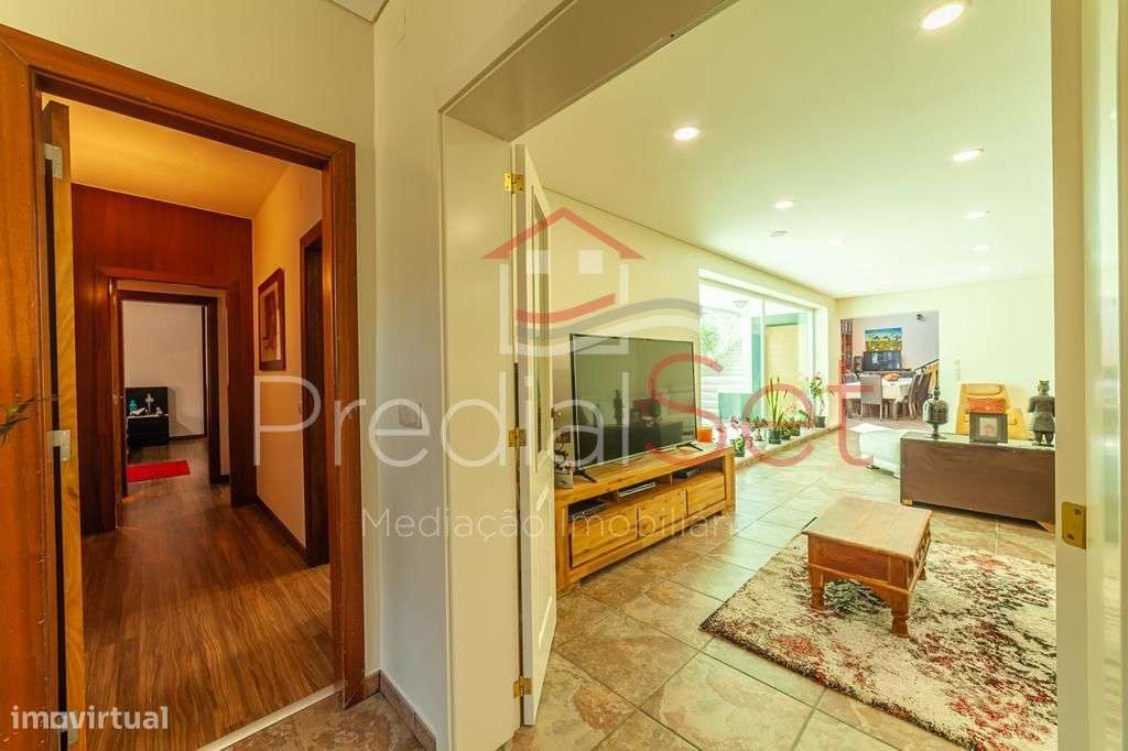 Quinta com Moradia de 6 assoalhadas com piscina - Loures-Lisboa-19