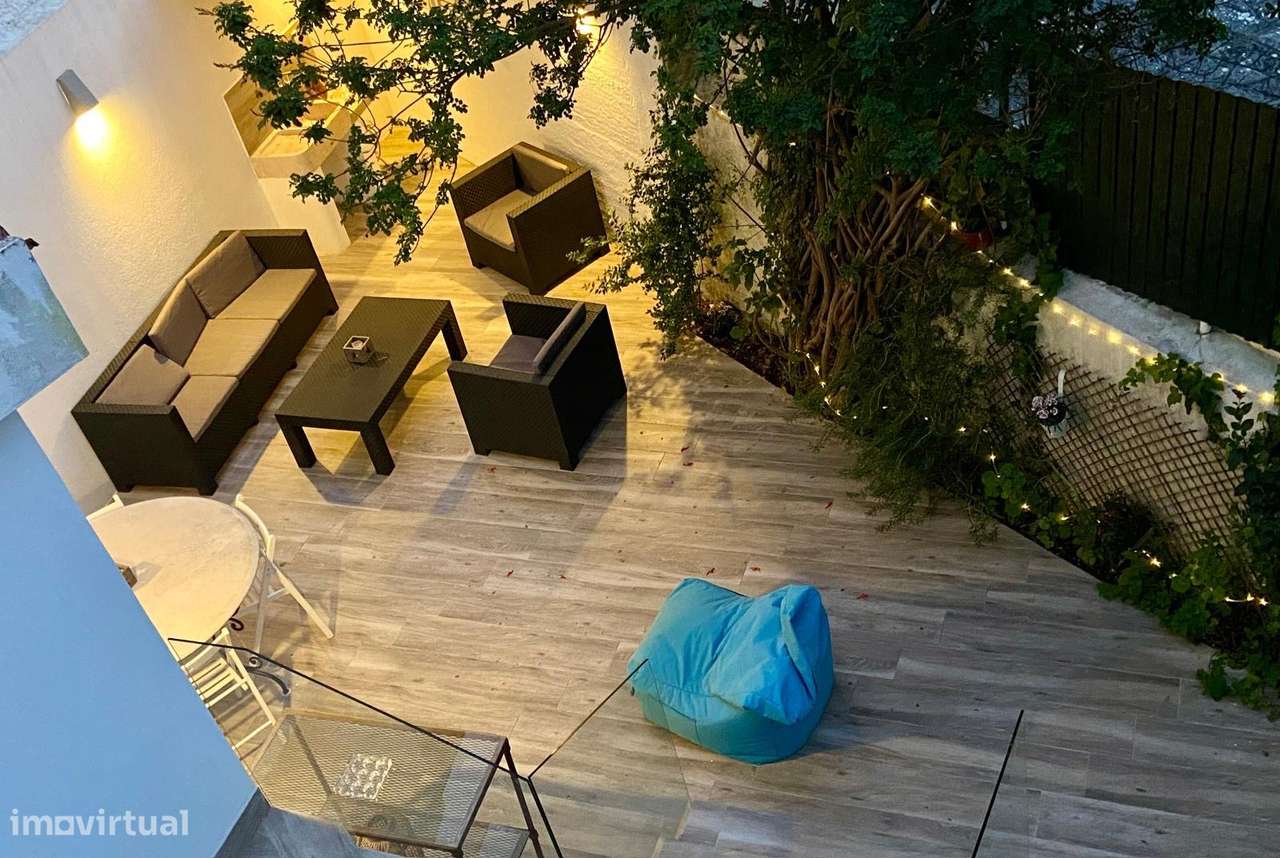 Moradia T4+1 para remodelação Gandarinha em Cascais-18