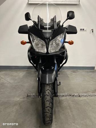 Suzuki V-STROM - 35