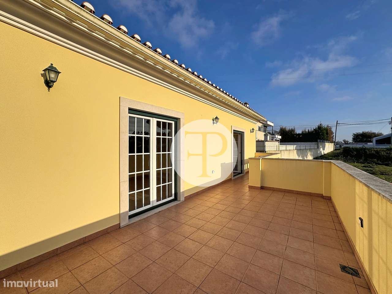 Moradia T5 com piscina no Nadadouro | 408 m² | Lote de 809 m²-33