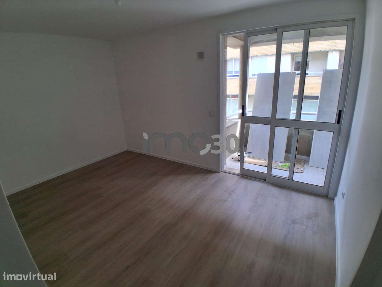 Apartamento T3 Renovado Baguim do Monte-11