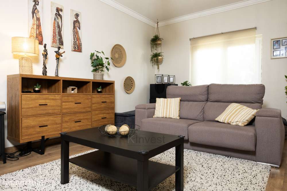 Moradia T3+1 com Garagem, Anexo e Cozinha Exterior, Famões, Odivelas - Grande imagem: 4/23