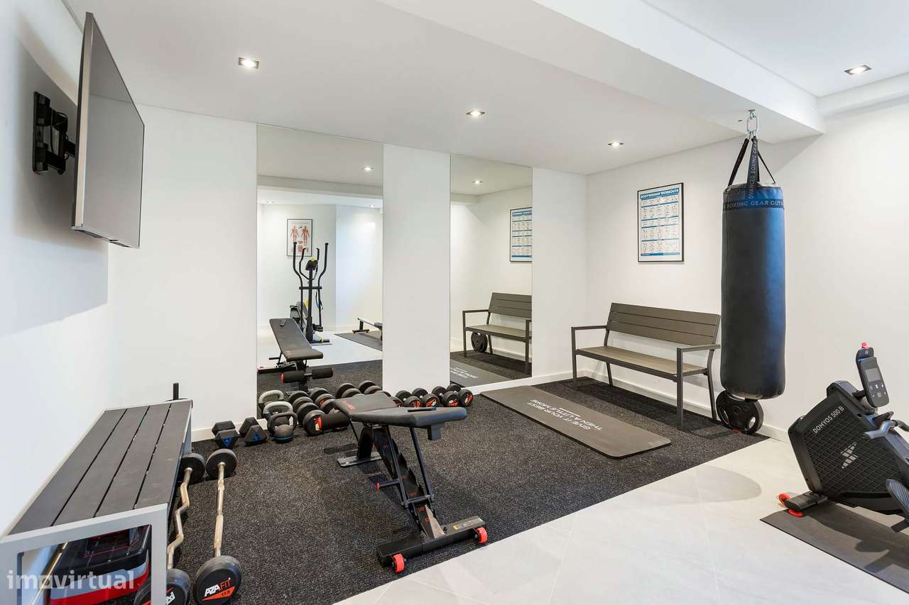 Quinta Moderna de Luxo com 4+1 Suítes, Anexo Independente e Jardim-41