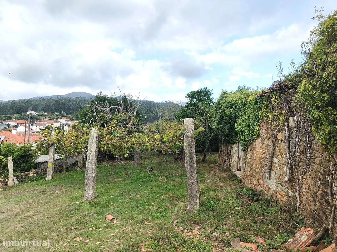 Terreno com Anexo em Samonde,Santa Marta de Portuzelo,Viana do Castelo - Grande imagem: 1/27
