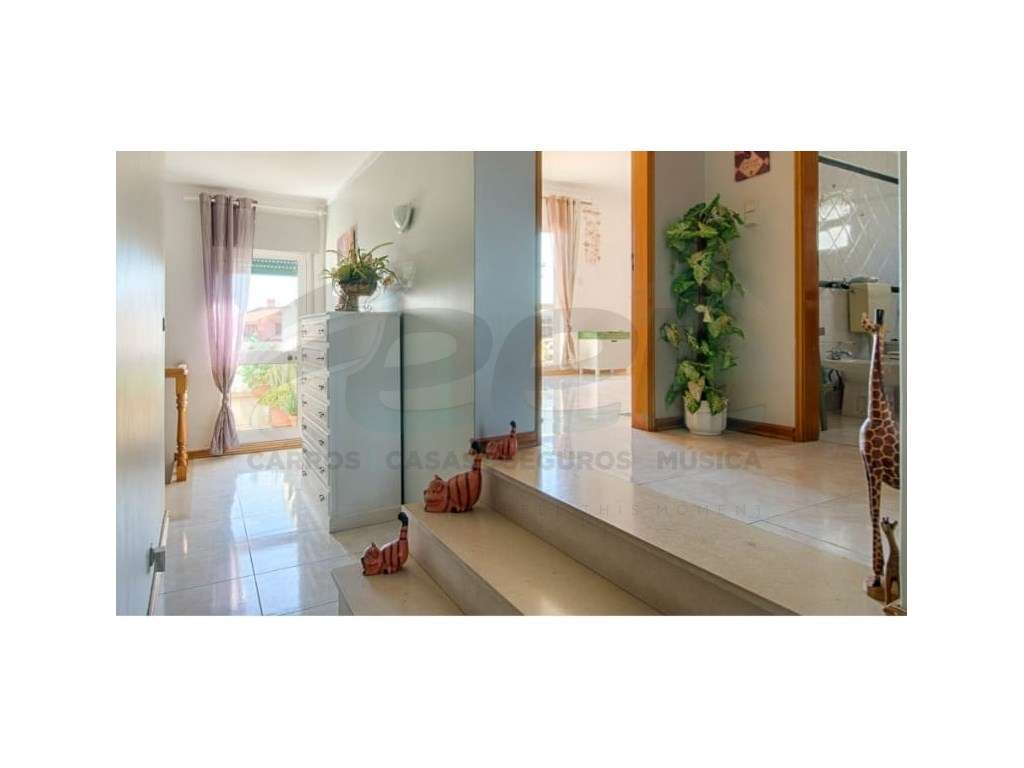 \T4 Duplex + Garagem + Piscinas - Condomínio Fechado em Albufeira-7