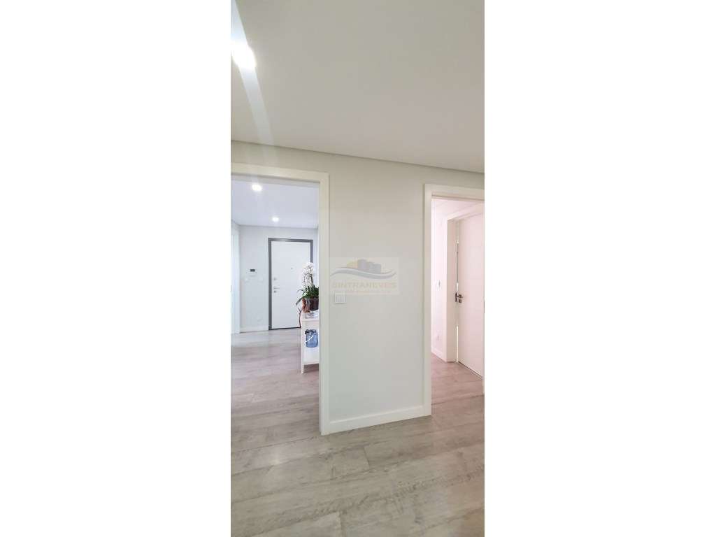 T3 de luxo e requinte com 3 WCS e Garagem nas Lezírias do Infantado-17