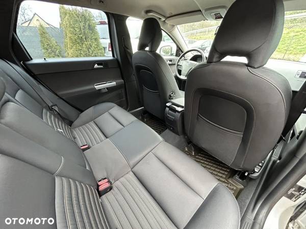 Volvo V50 2.0D DPF Momentum - 20