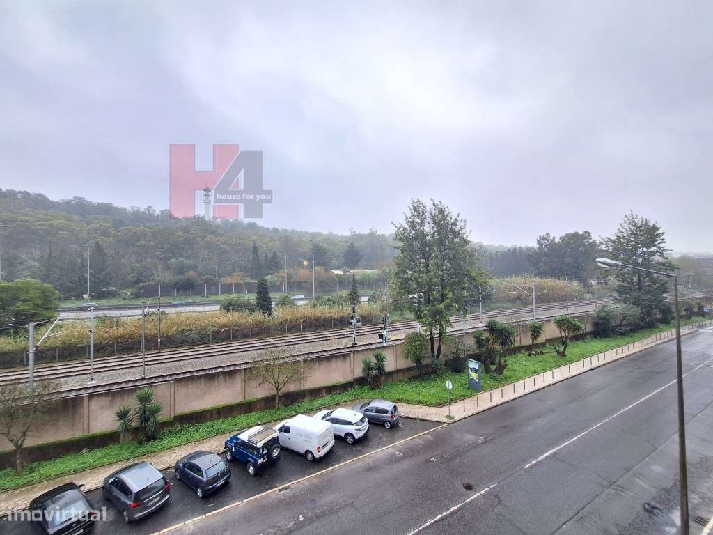 Apartamento T3 totalmente remodelado em Benfica-14