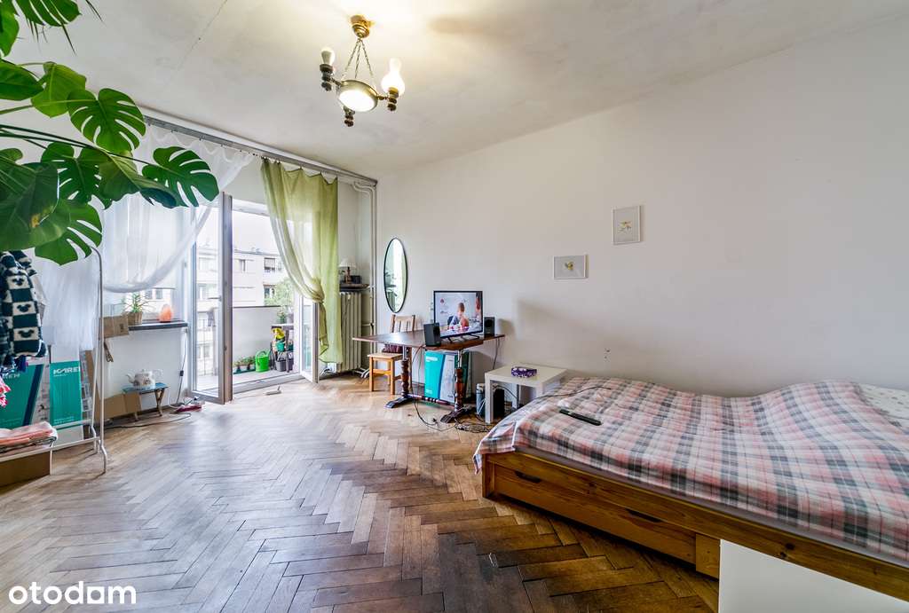 Mieszkanie w kamienicy na Saskiej Kępie-0