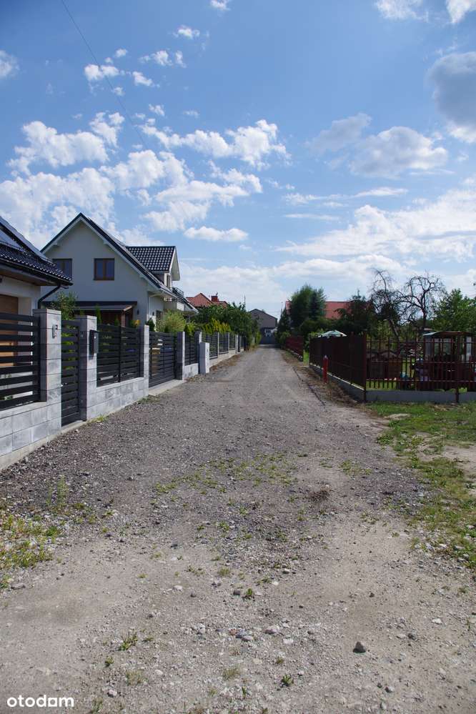 Działka pod zabudowę w spokojnej okolicy-5